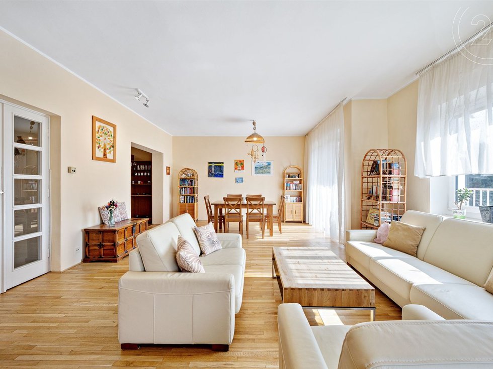 Prodej Ostatních komerčních prostor 330 m², Praha