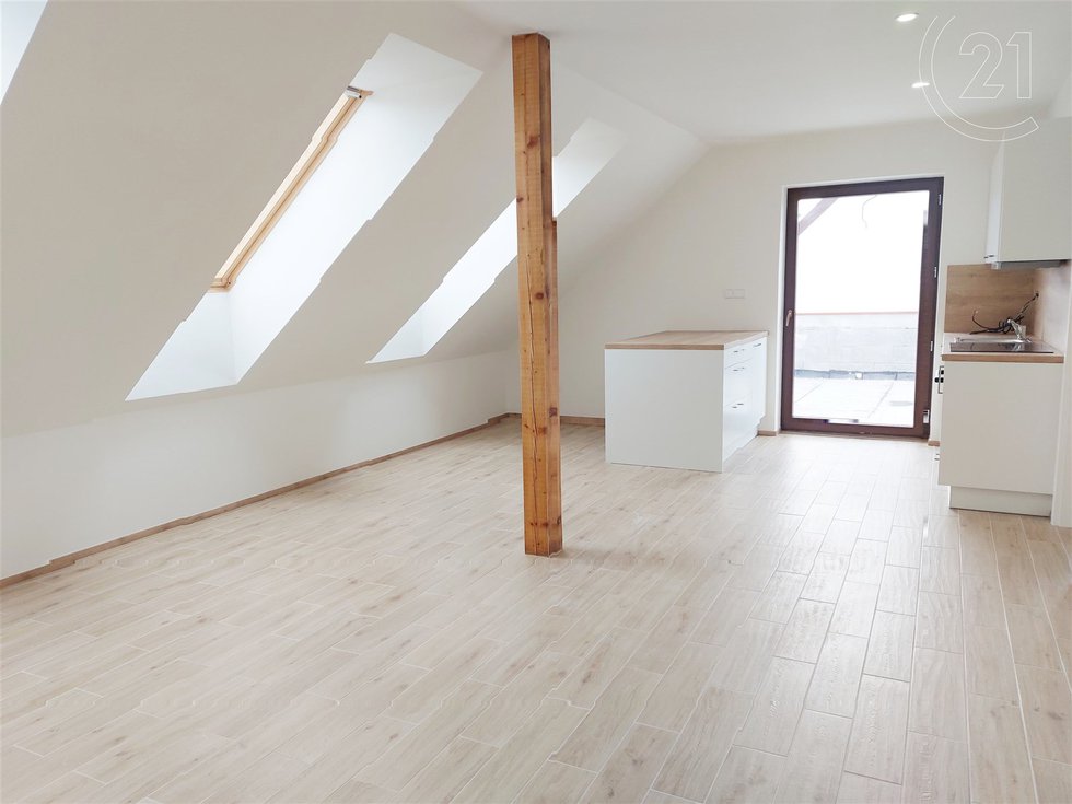 Pronájem bytu 4+kk 126 m², Praha
