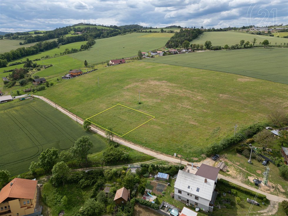 Prodej stavební parcely 999 m², Radíč