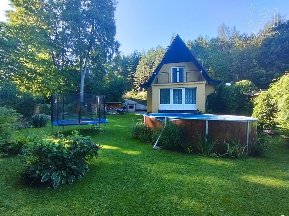 Prodej chaty 68 m², Černíny