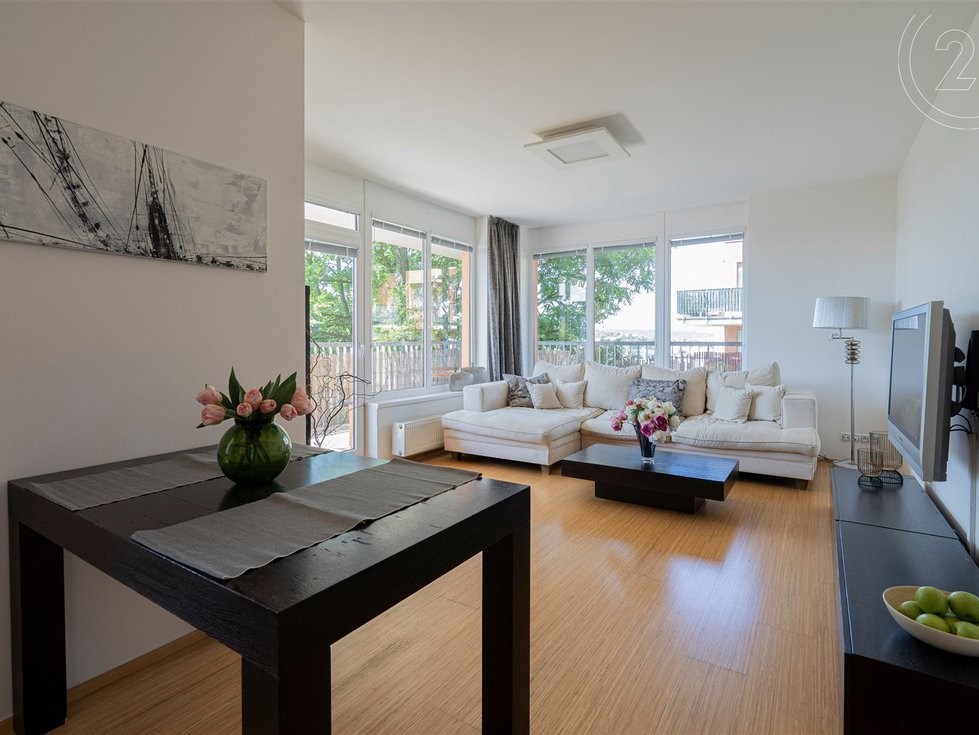 Pronájem bytu 3+kk 112 m², Praha