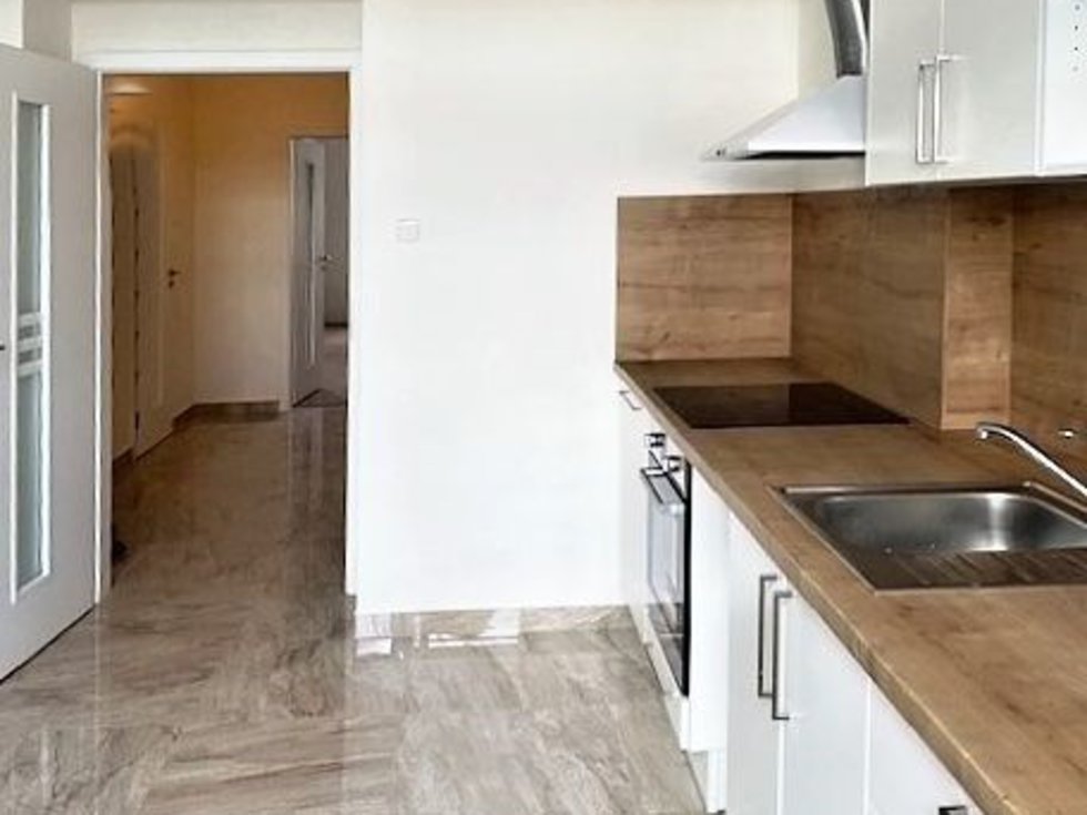 Pronájem bytu 2+1 66 m², Praha