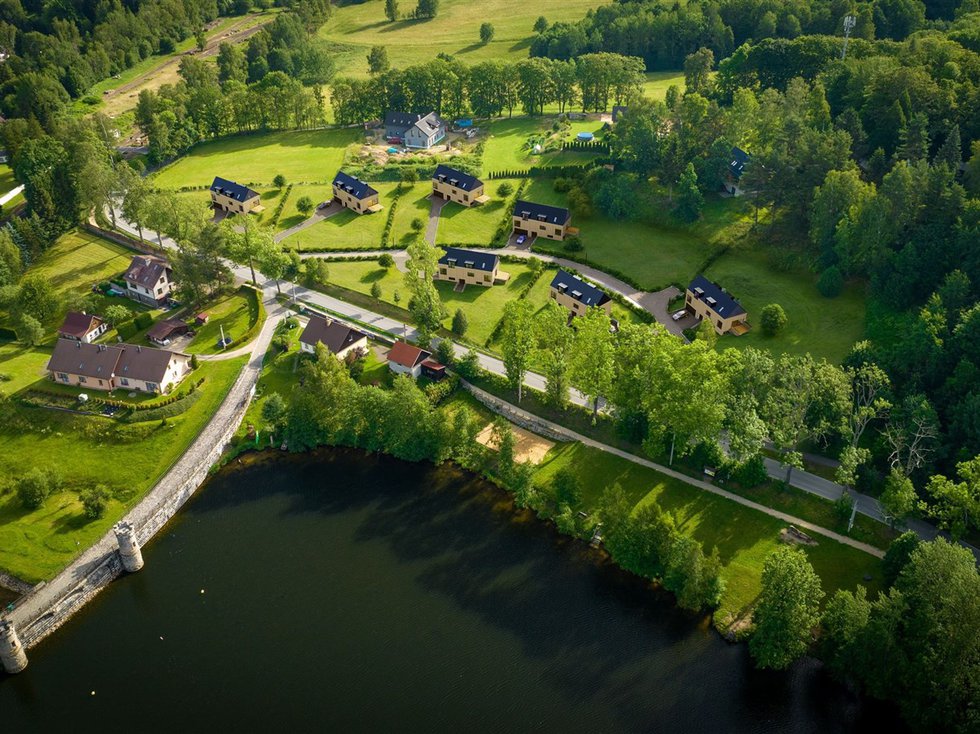 Prodej stavební parcely 1666 m², Mníšek