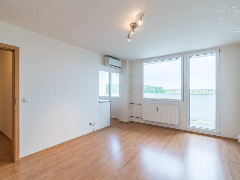 Pronájem bytu 1+kk, garsoniery 32 m², Kladno