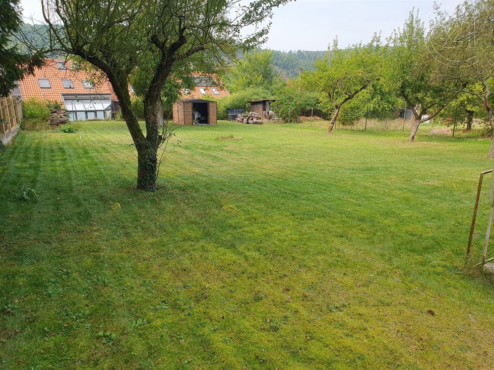 Prodej stavební parcely 938 m², Hradištko