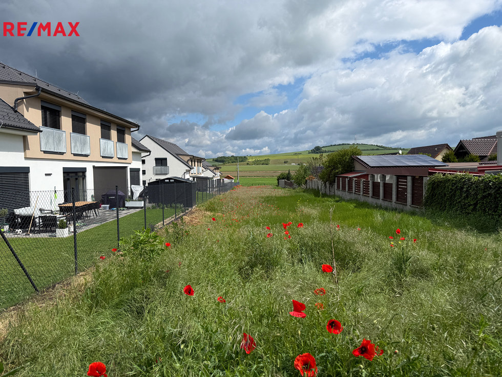 Prodej stavební parcely 1429 m², Hodějice