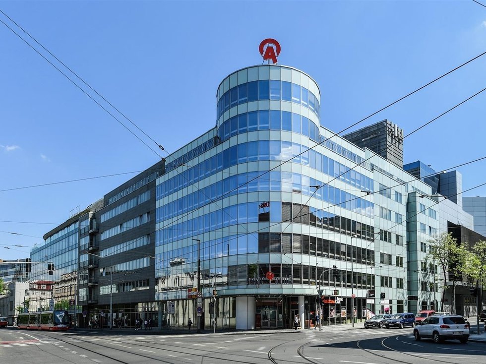 Pronájem kanceláře 1158 m², Praha