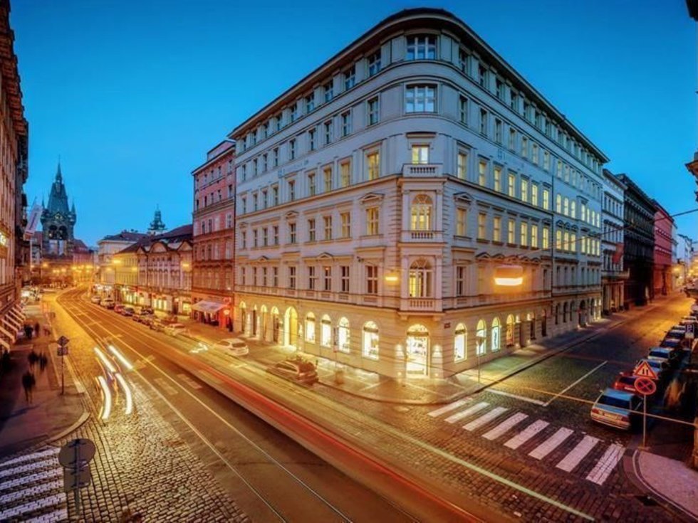 Pronájem kanceláře 243 m², Praha