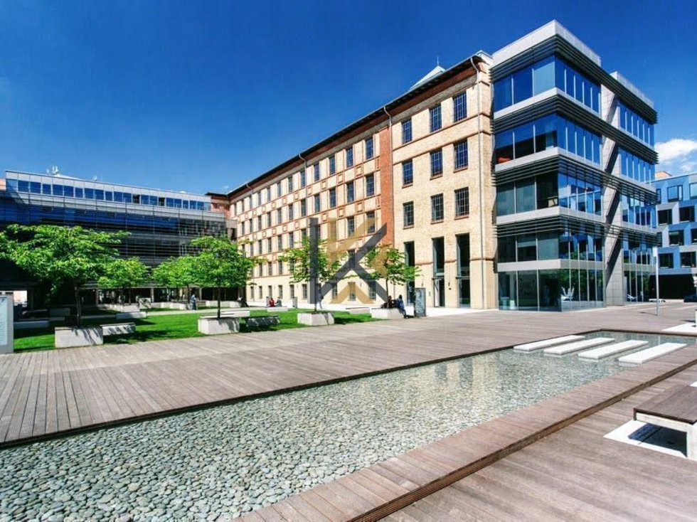 Pronájem kanceláře 1094 m², Praha