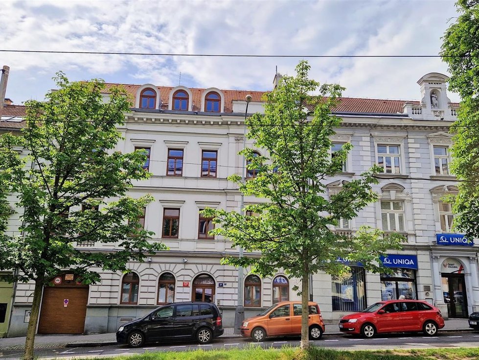 Pronájem kanceláře 1054 m², Praha