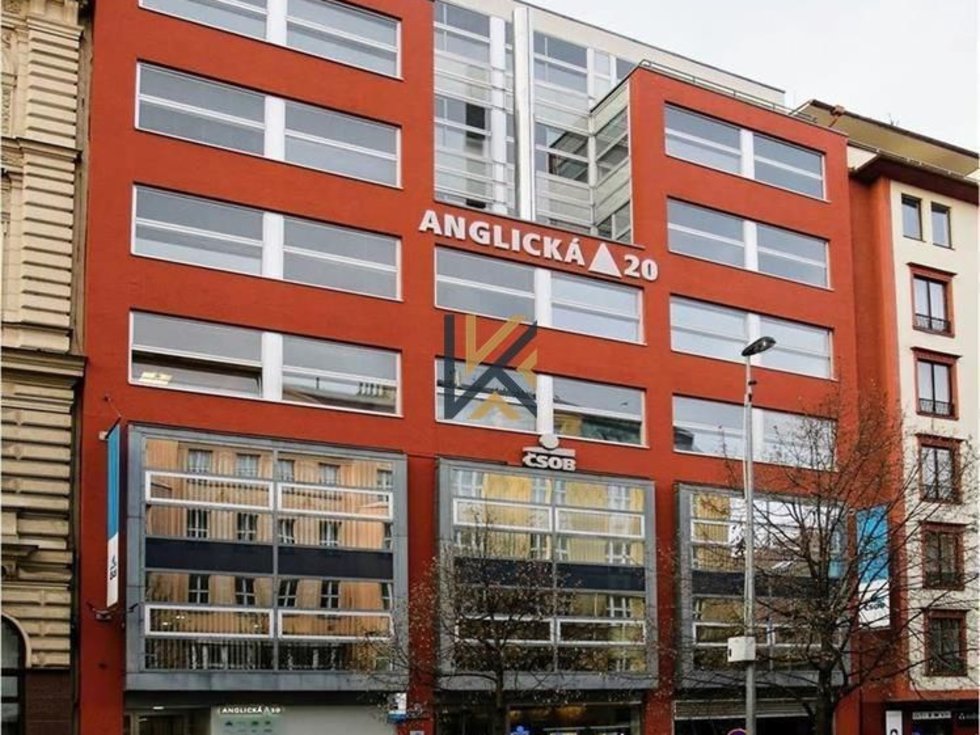 Pronájem kanceláře 188 m², Praha