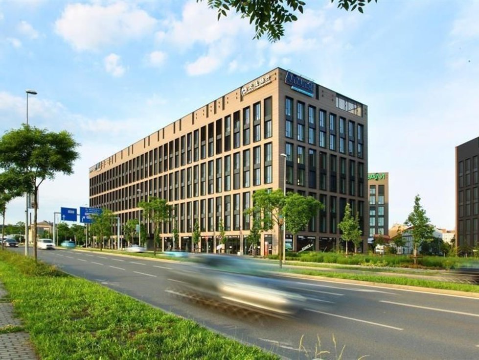 Pronájem kanceláře 1087 m², Praha