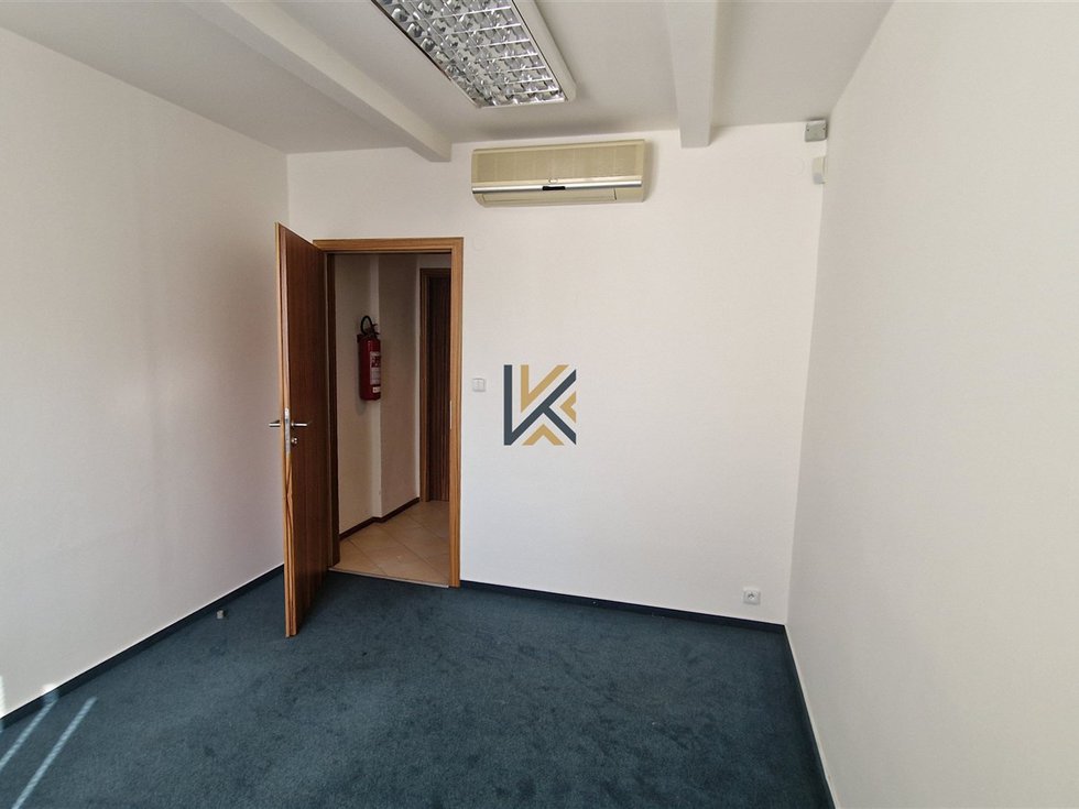 Pronájem kanceláře 25 m², Praha