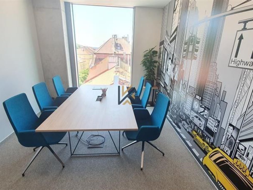Pronájem kanceláře 80 m², Praha