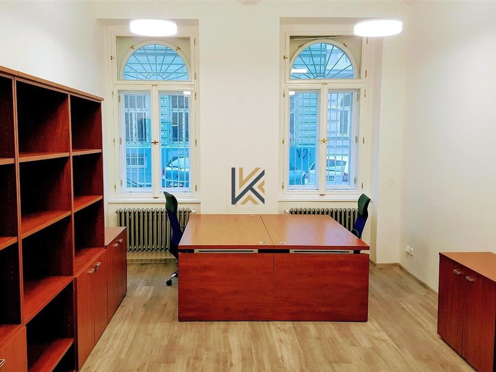 Pronájem kanceláře 23 m², Praha