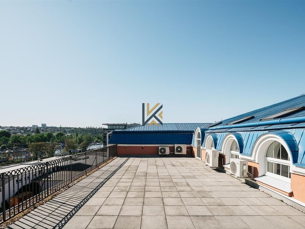 Pronájem kanceláře 44 m², Praha
