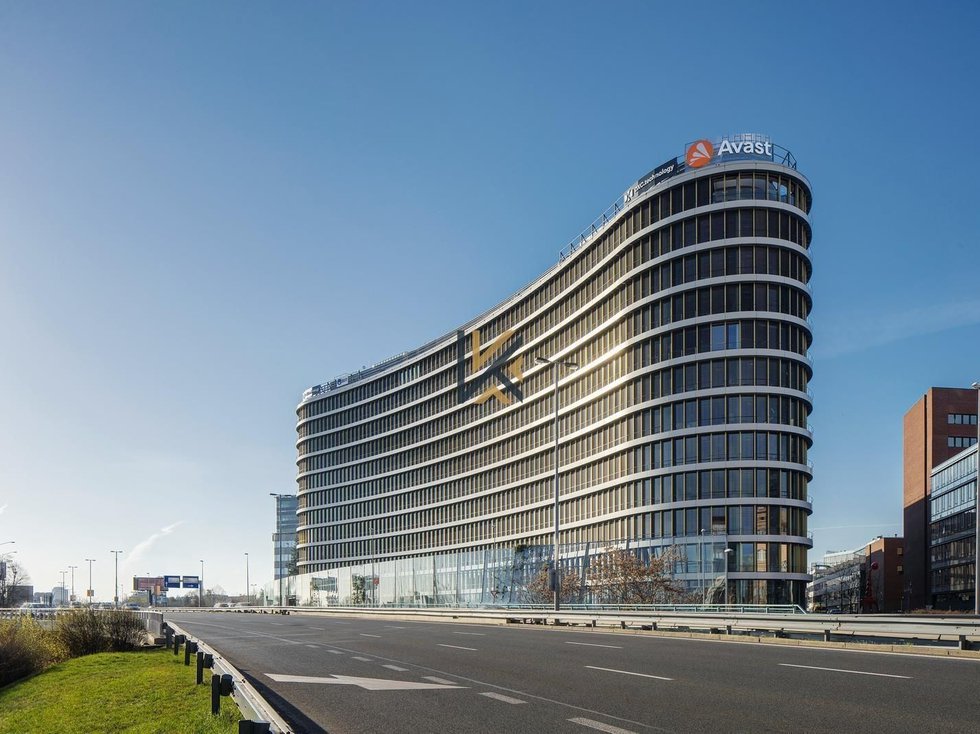 Pronájem kanceláře 500 m², Praha