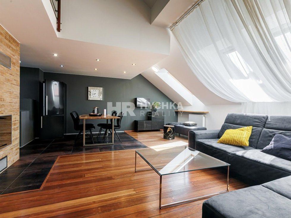 Pronájem bytu 3+kk 159 m², Praha