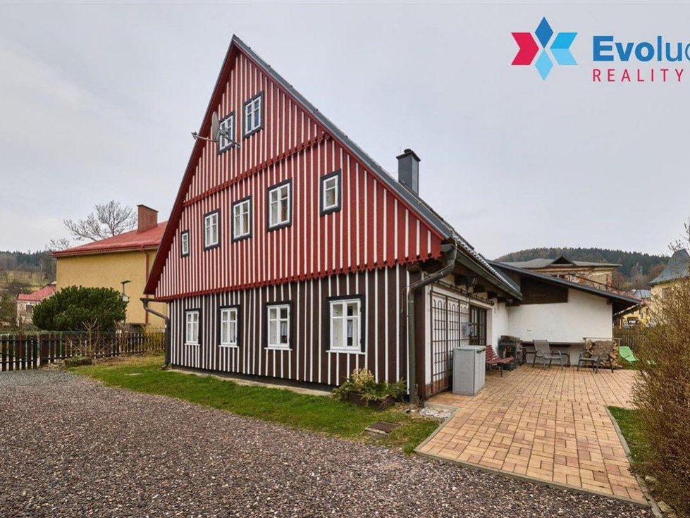 Prodej rodinného domu 201 m², Horní Maršov