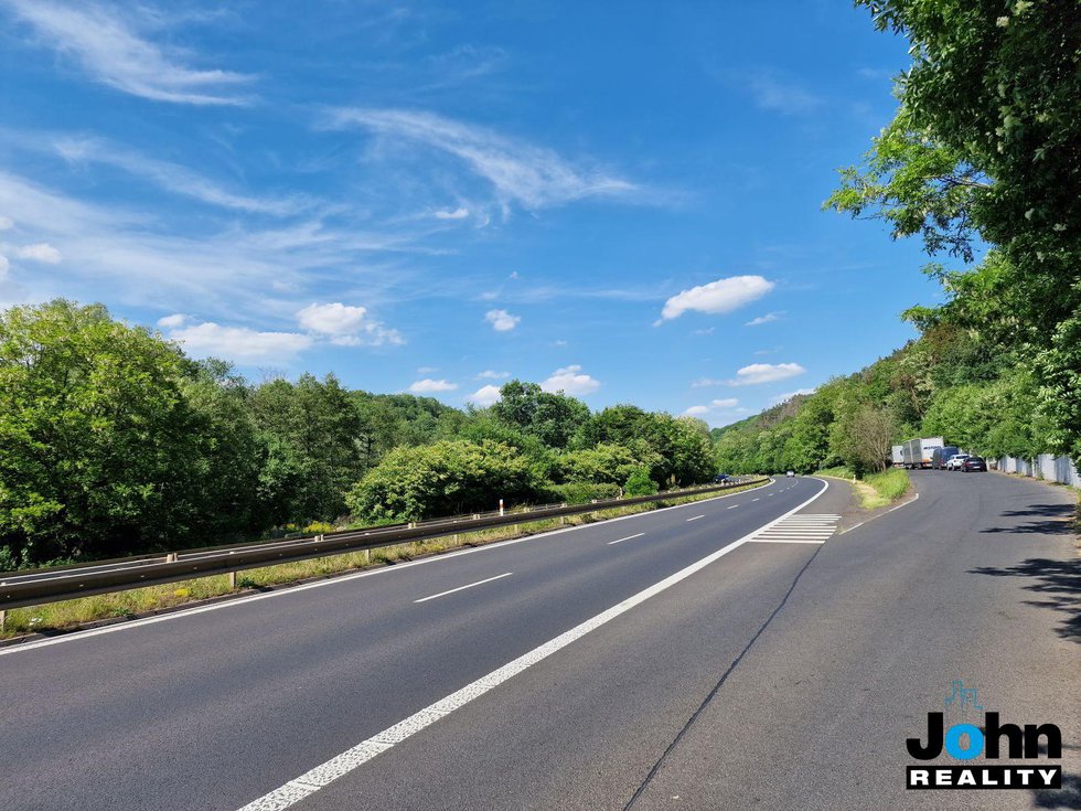 Prodej louky 5950 m², Želenice