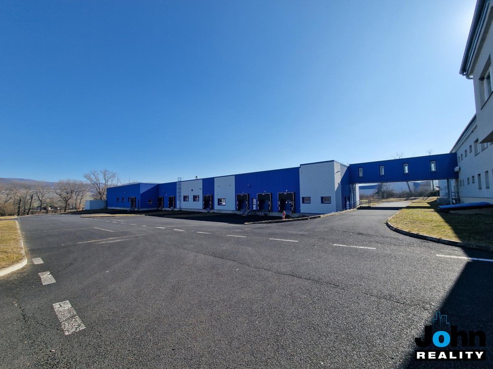 Pronájem výrobního objektu 4750 m², Hrobčice