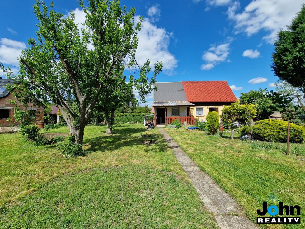 Prodej zahrady 402 m², Malé Březno