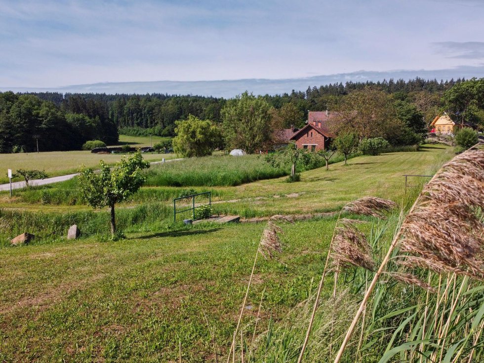 Prodej stavební parcely 1200 m², Ostružno