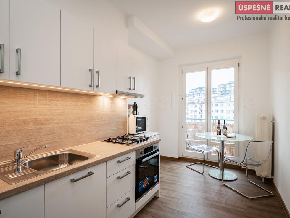 Prodej bytu 1+kk, garsoniery 48 m², Praha