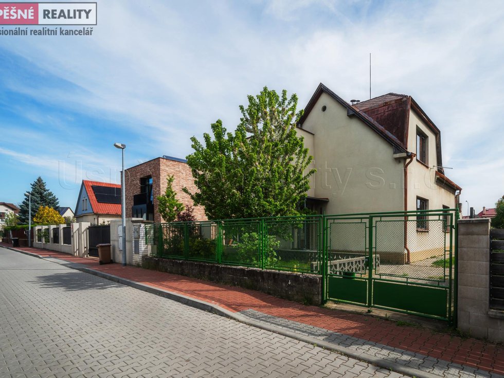 Prodej rodinného domu 216 m², Praha