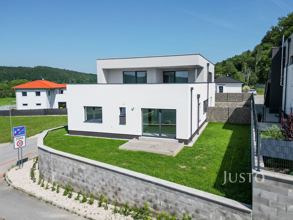Prodej bytu 4+kk 120 m², Hluboká nad Vltavou