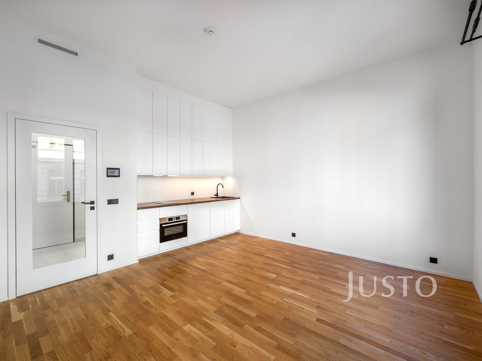 Pronájem bytu 1+kk, garsoniery 30 m², Praha