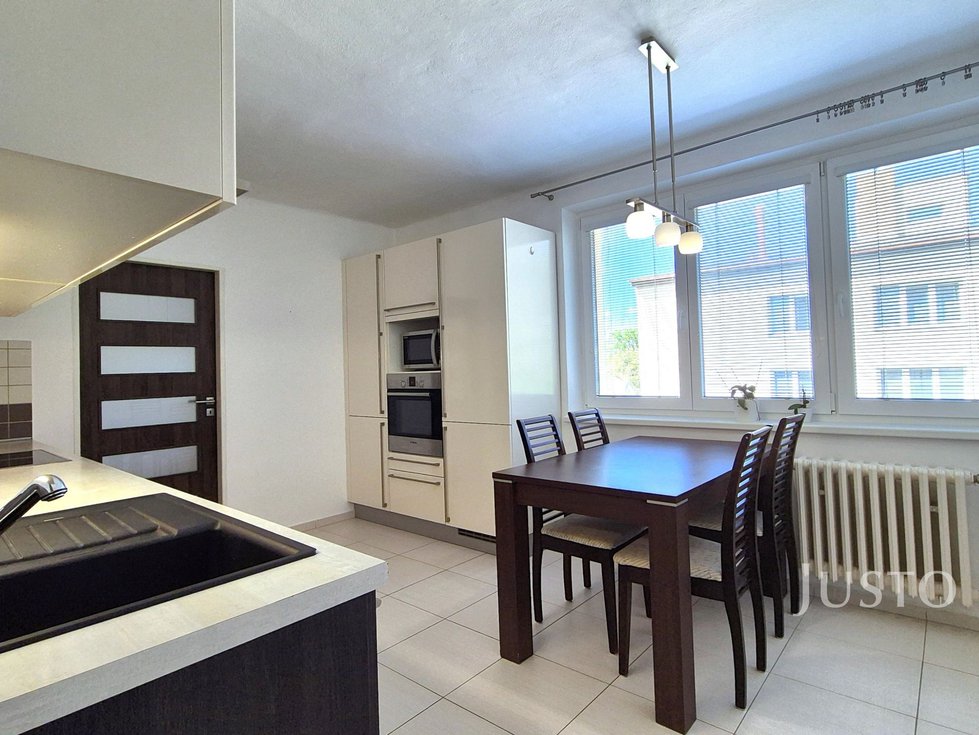 Pronájem bytu 3+1 79 m², Písek