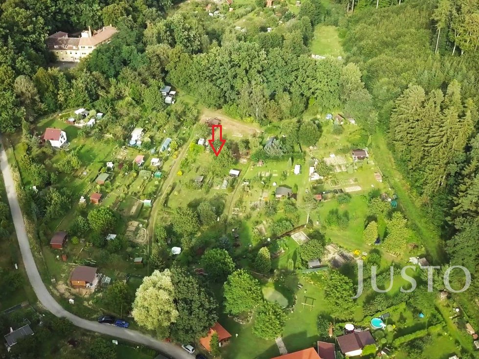 Prodej zahrady 417 m², Písek