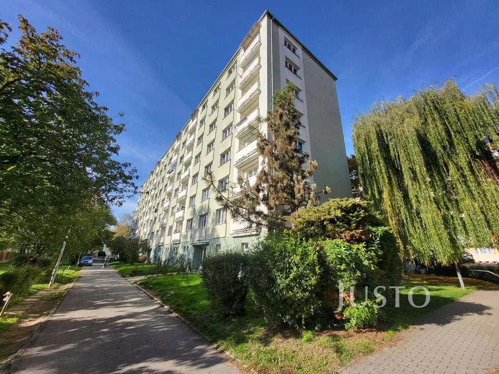 Prodej bytu 3+1 72 m², Písek