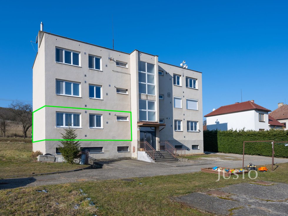 Prodej bytu 3+1 87 m², Nezdenice