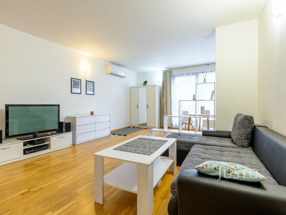 Pronájem bytu 1+kk, garsoniery 42 m², Uherské Hradiště