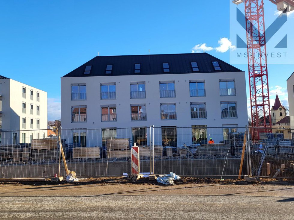 Prodej bytu 2+kk 69 m², Hostivice