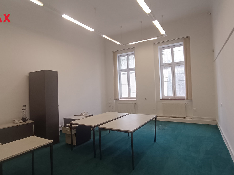 Pronájem kanceláře 33 m², Praha