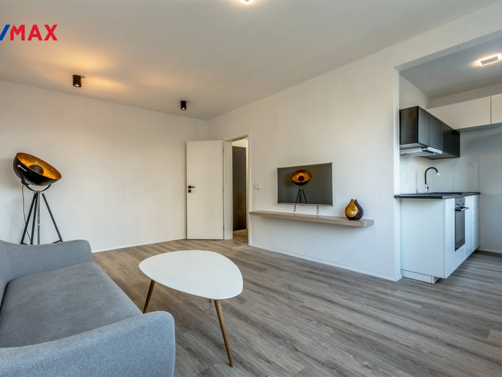 Prodej bytu 1+kk, garsoniery 30 m², Praha