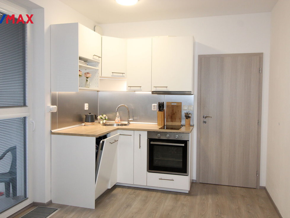 Pronájem bytu 1+kk, garsoniery 31 m², Praha