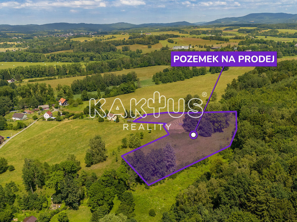 Prodej stavební parcely 11306 m², Velký Valtinov