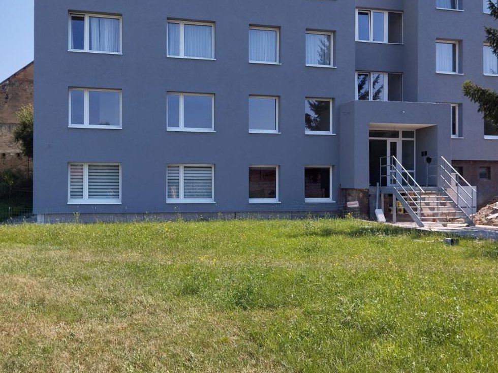 Pronájem bytu 2+kk 44 m², Dnešice