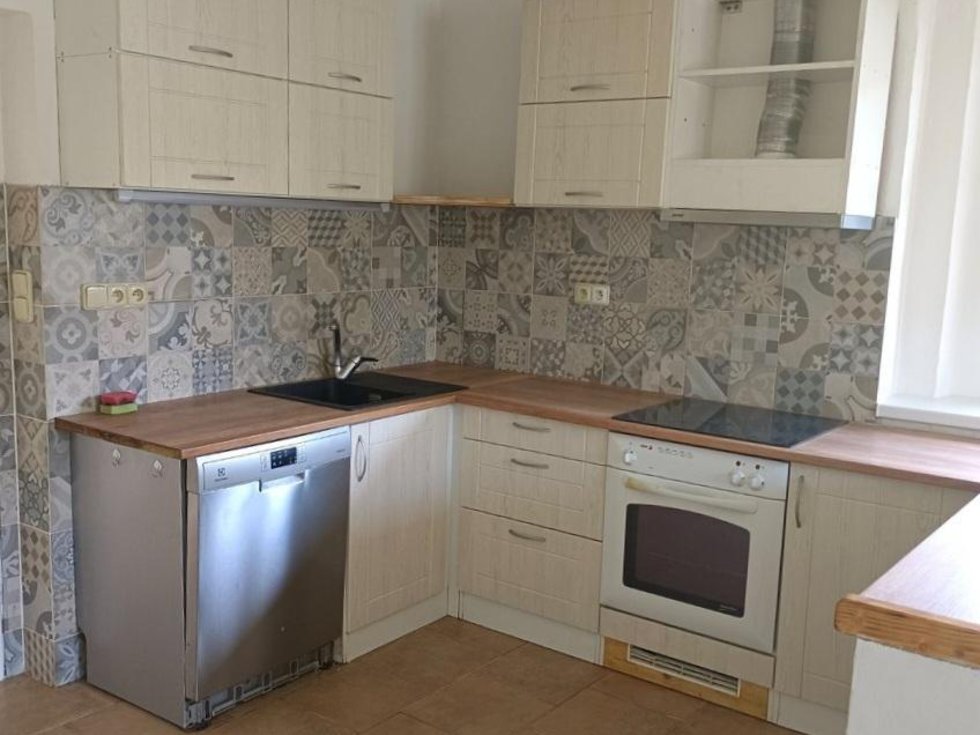 Pronájem bytu 3+kk 114 m², Strašice