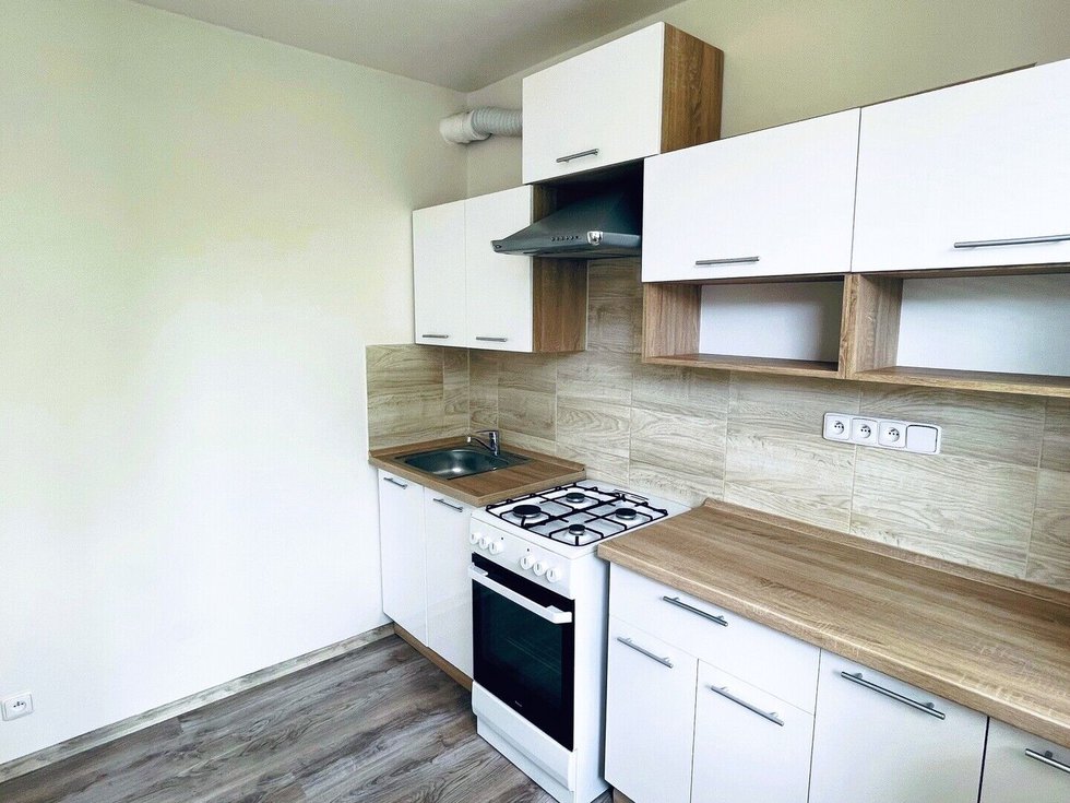 Pronájem bytu 1+1 29 m², Kladno