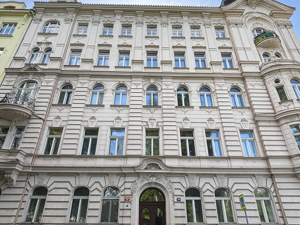 Pronájem bytu 1+1 47 m², Praha