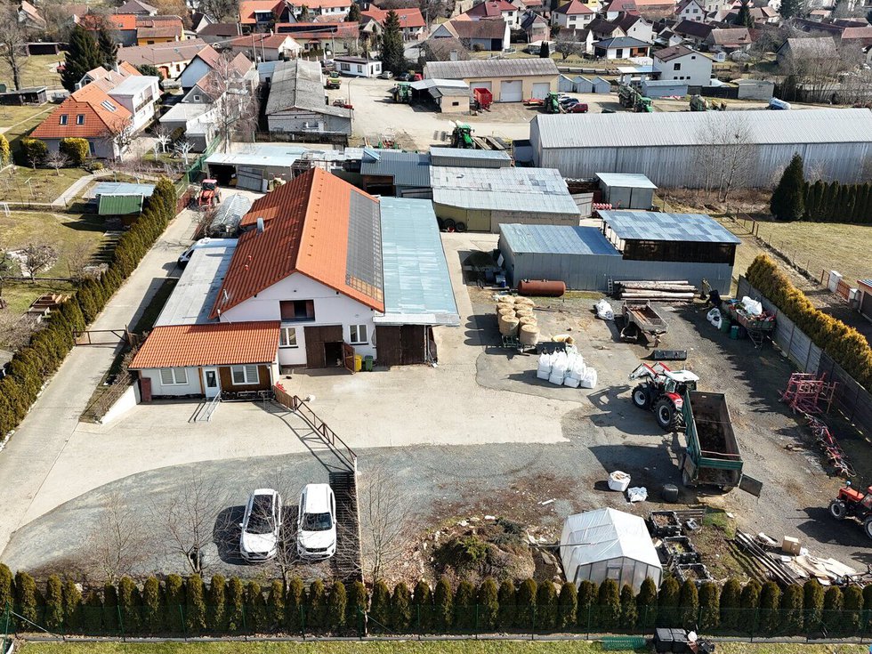 Prodej výrobního objektu 4796 m², Trhový Štěpánov