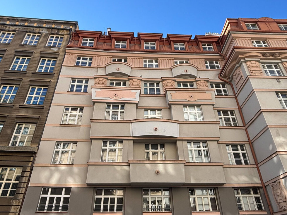 Pronájem bytu 1+1 58 m², Praha