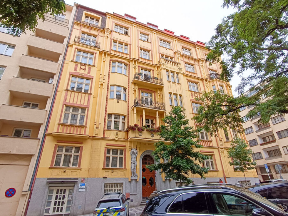 Pronájem bytu 3+1 125 m², Praha