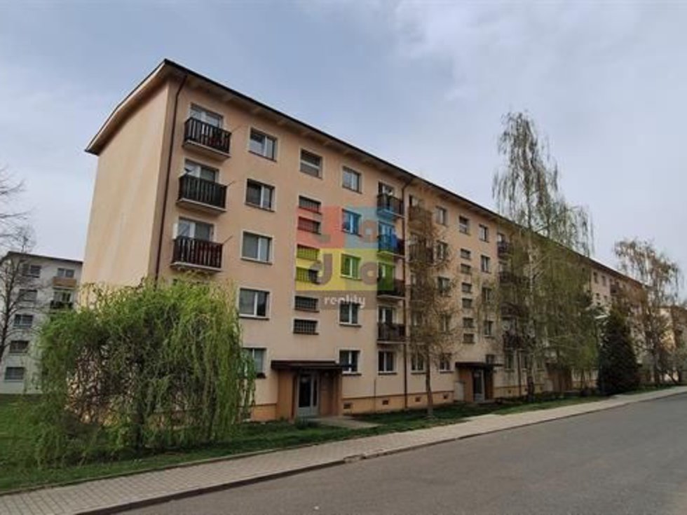 Pronájem bytu 1+1 29 m², Milovice