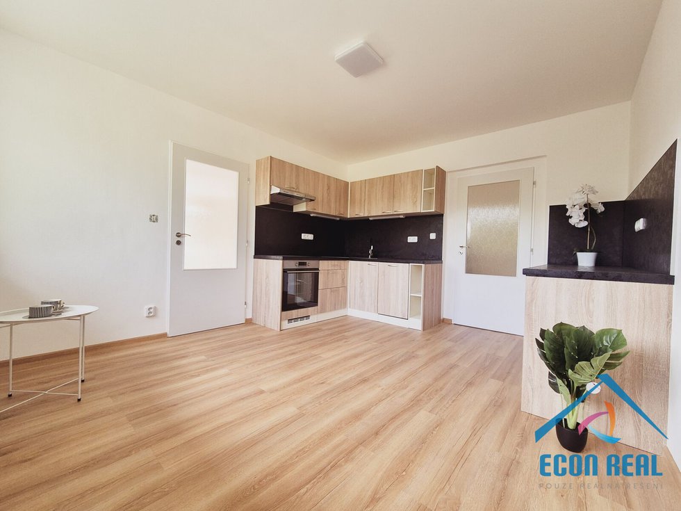 Prodej bytu 2+1 81 m², Stará Paka